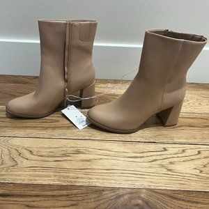 Boots Size 8.5